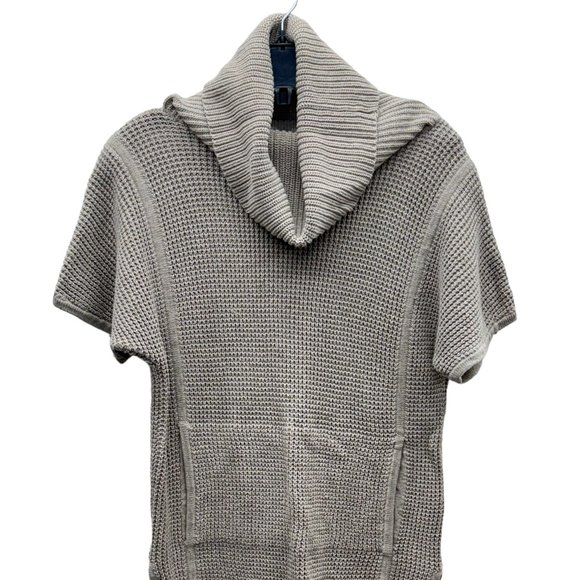 UGG Cotton Turtle Neck Short Sleeve Women's Sweater Brown - Size Medium - Picture 1 of 9